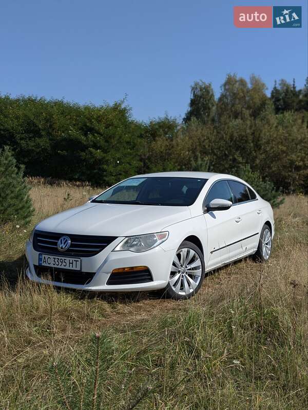 Купе Volkswagen CC / Passat CC 2010 в 