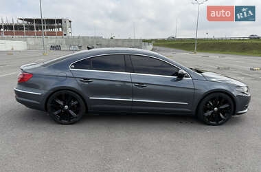 Купе Volkswagen CC / Passat CC 2011 в 