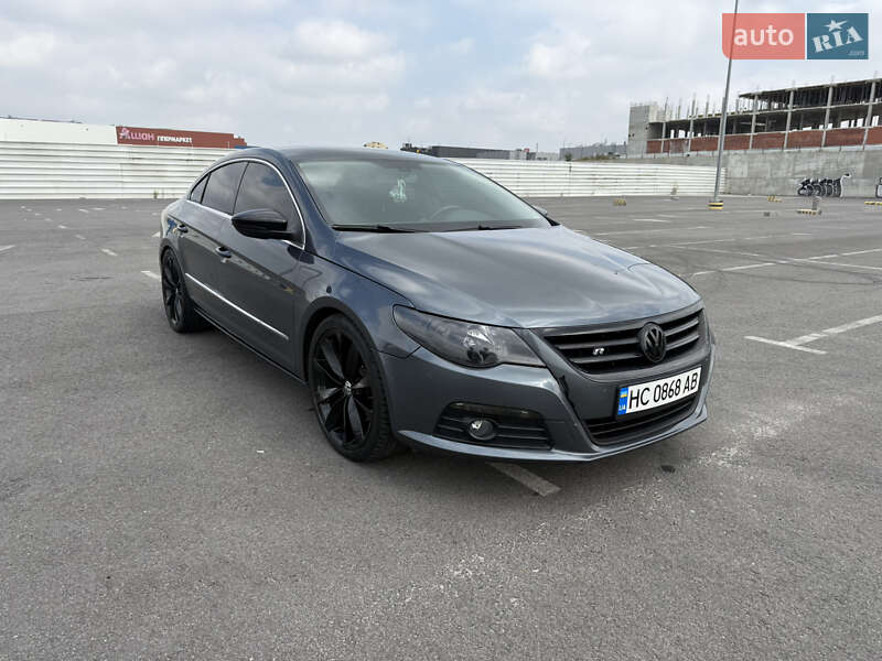 Купе Volkswagen CC / Passat CC 2011 в Львове