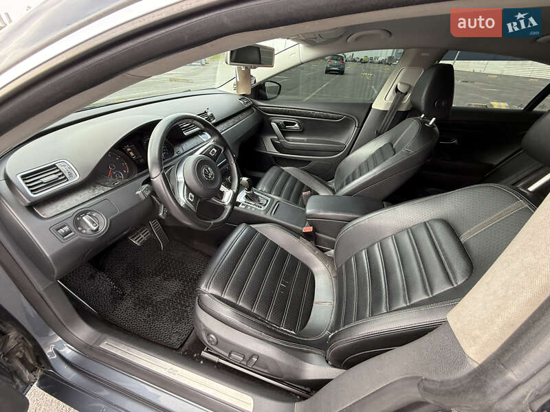 Купе Volkswagen CC / Passat CC 2011 в Львове