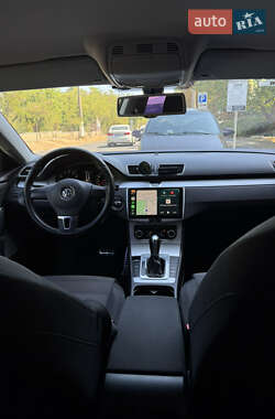 Купе Volkswagen CC / Passat CC 2011 в 