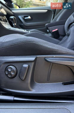 Купе Volkswagen CC / Passat CC 2011 в 