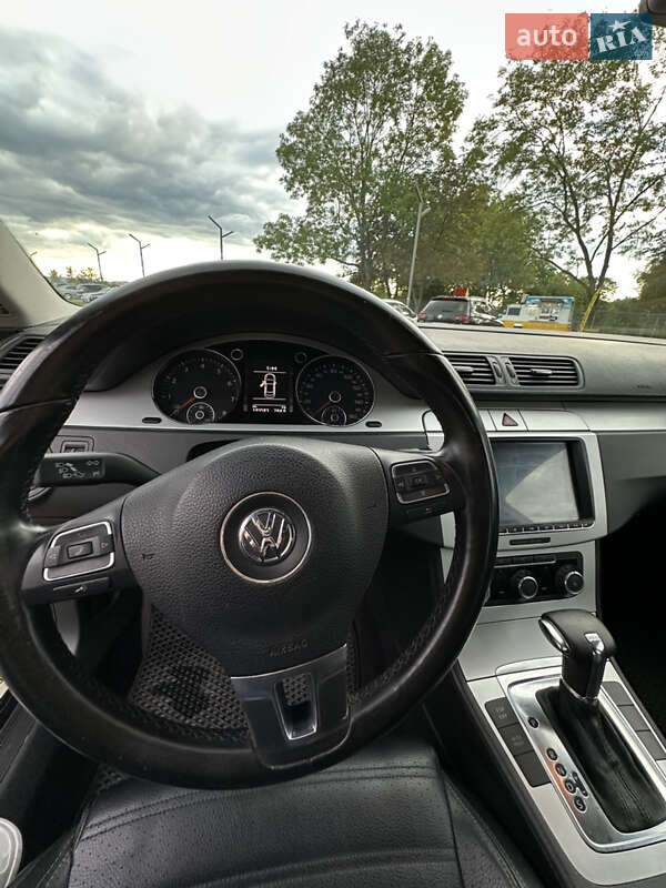Купе Volkswagen CC / Passat CC 2009 в Коломые