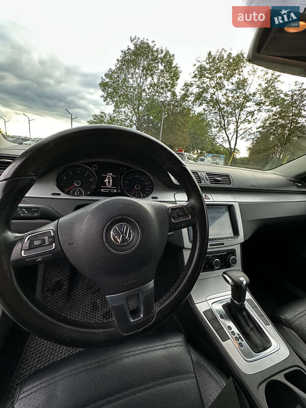 Купе Volkswagen CC / Passat CC 2009 в Коломые