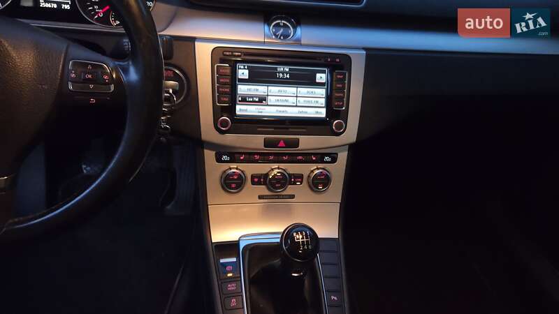 Купе Volkswagen CC / Passat CC 2012 в Одессе