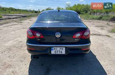 Купе Volkswagen CC / Passat CC 2011 в 