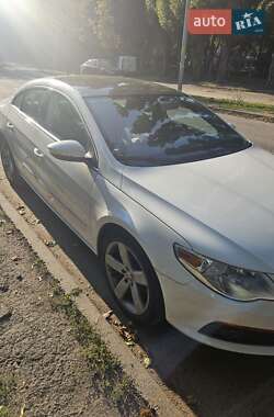 Купе Volkswagen CC / Passat CC 2010 в Киеве