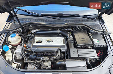 Купе Volkswagen CC / Passat CC 2012 в 