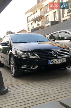 Купе Volkswagen CC / Passat CC 2012 в 