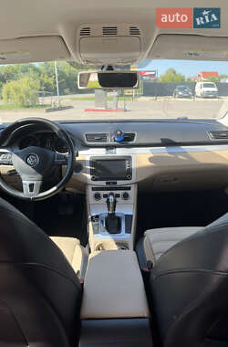 Купе Volkswagen CC / Passat CC 2012 в 