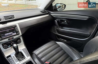 Купе Volkswagen CC / Passat CC 2011 в 