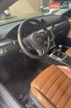 Купе Volkswagen CC / Passat CC 2010 в 