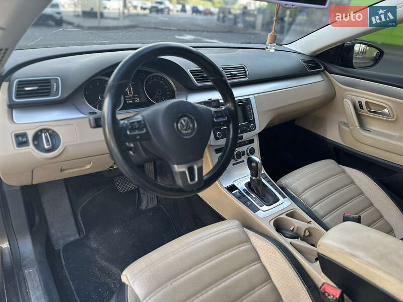 Купе Volkswagen CC / Passat CC 2012 в Киеве фото 12 Купе Volkswagen CC / Passat CC 2012 в Киеве