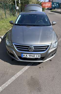 Купе Volkswagen CC / Passat CC 2009 в Києві