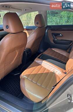 Купе Volkswagen CC / Passat CC 2009 в 