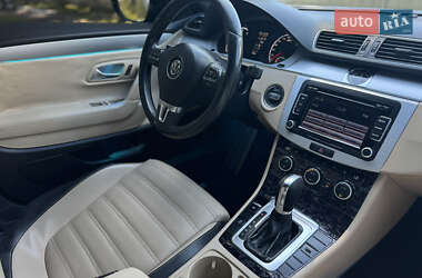 Купе Volkswagen CC / Passat CC 2013 в 