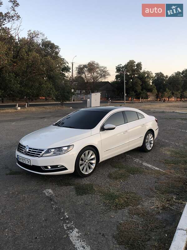 Купе Volkswagen CC / Passat CC 2014 в Білгороді-Дністровському