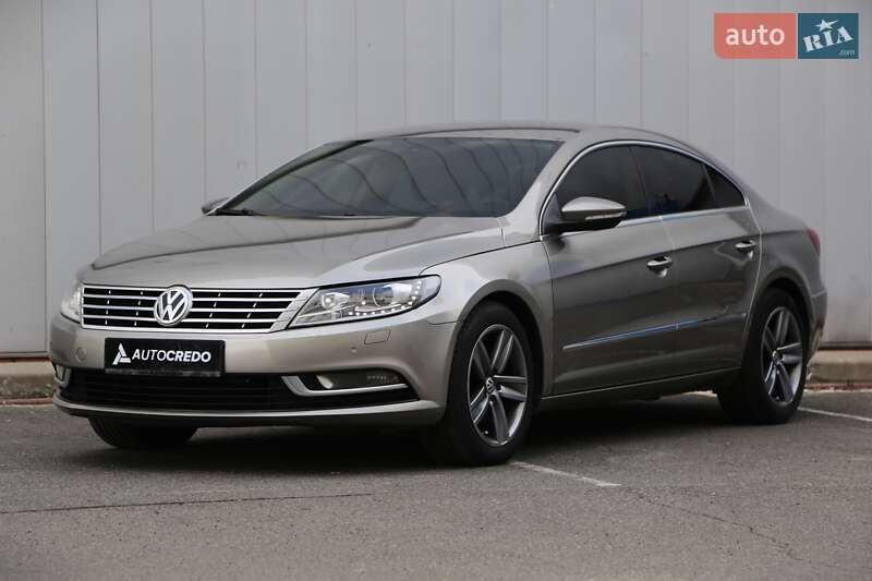 Купе Volkswagen CC / Passat CC 2012 в Києві