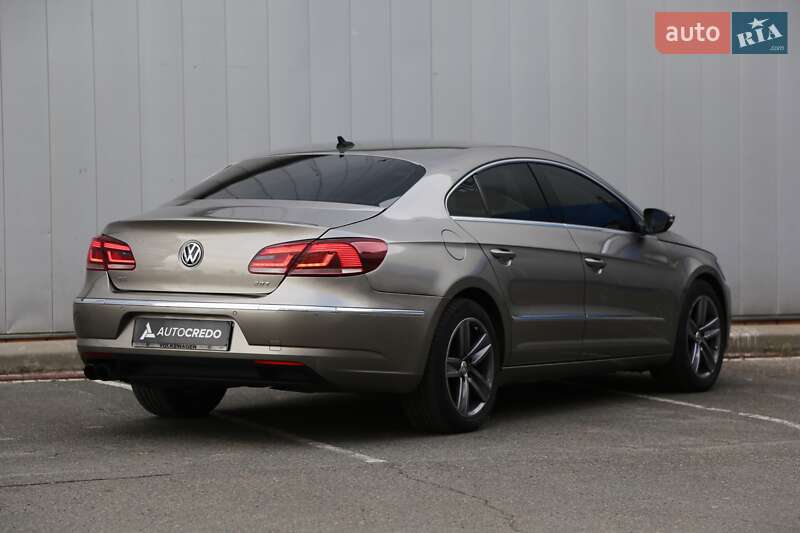 Купе Volkswagen CC / Passat CC 2012 в Києві