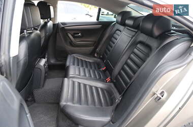 Купе Volkswagen CC / Passat CC 2012 в 