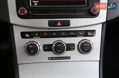 Купе Volkswagen CC / Passat CC 2012 в 