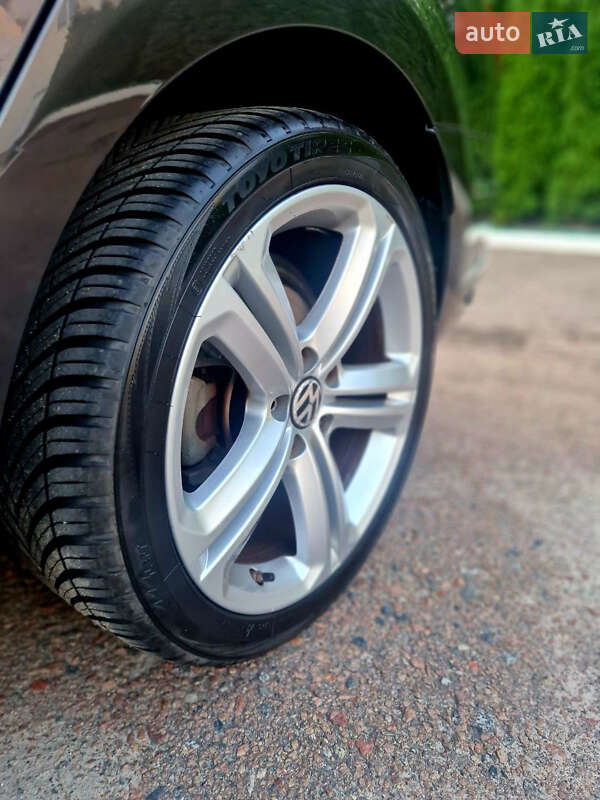 Купе Volkswagen CC / Passat CC 2011 в Киеве