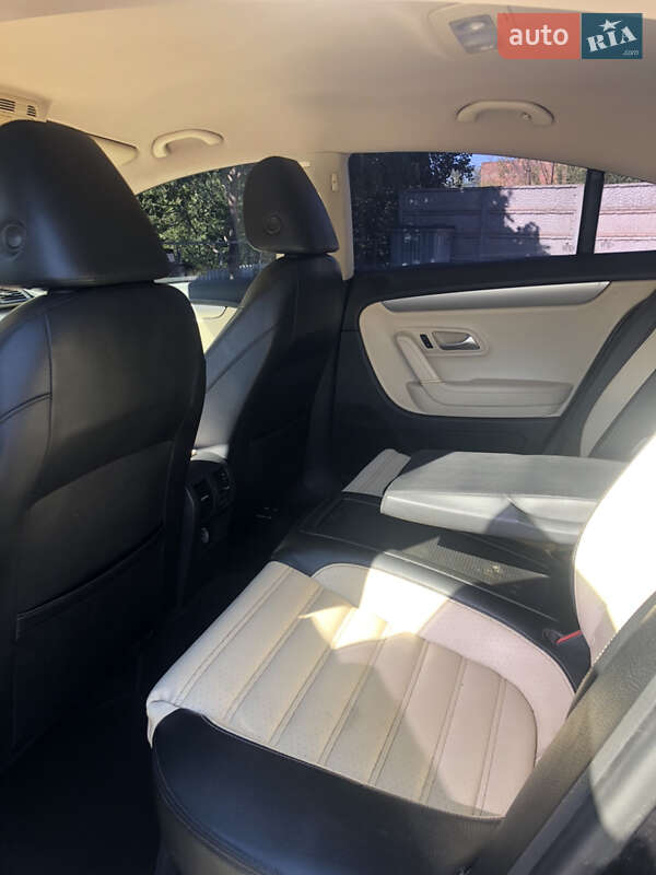 Купе Volkswagen CC / Passat CC 2010 в Кривом Роге