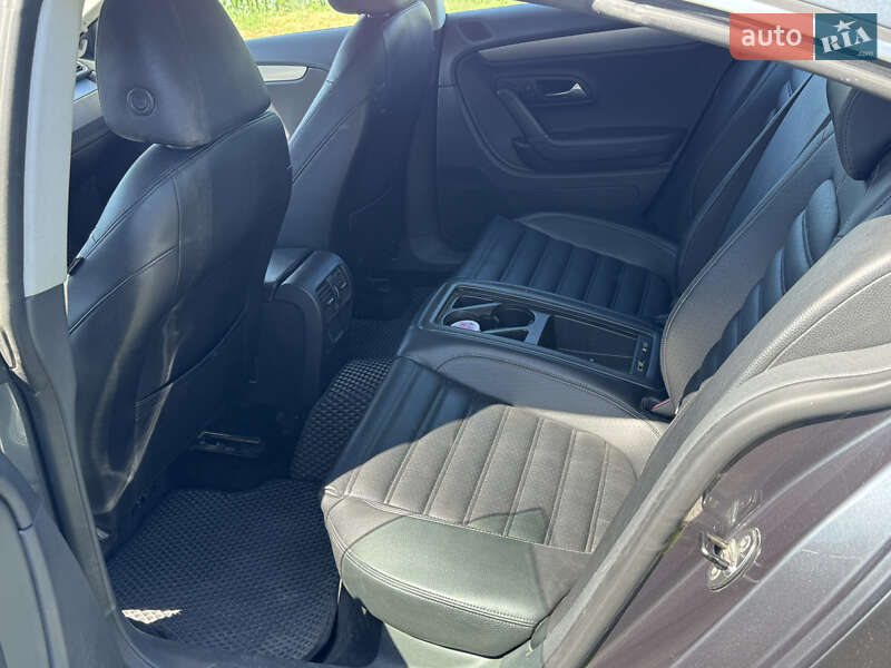 Купе Volkswagen CC / Passat CC 2011 в Андрушевке