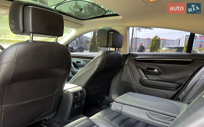 Купе Volkswagen CC / Passat CC 2014 в Львове