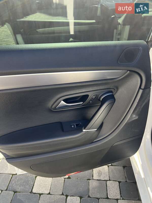 Купе Volkswagen CC / Passat CC 2012 в Ивано-Франковске