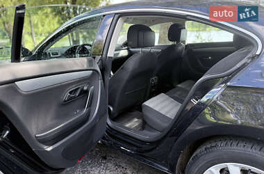 Купе Volkswagen CC / Passat CC 2013 в 