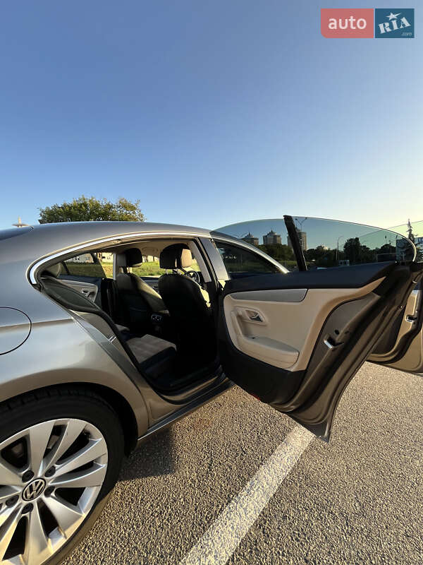 Купе Volkswagen CC / Passat CC 2012 в Луцке