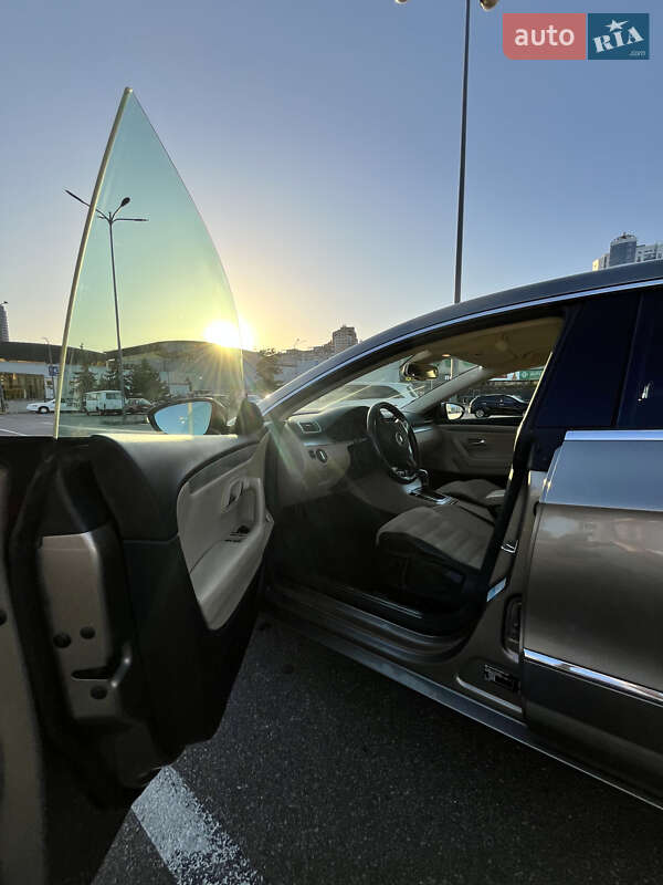 Купе Volkswagen CC / Passat CC 2012 в Луцке