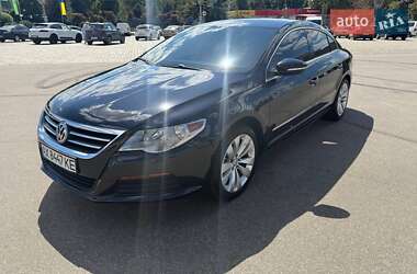 Купе Volkswagen CC / Passat CC 2011 в 