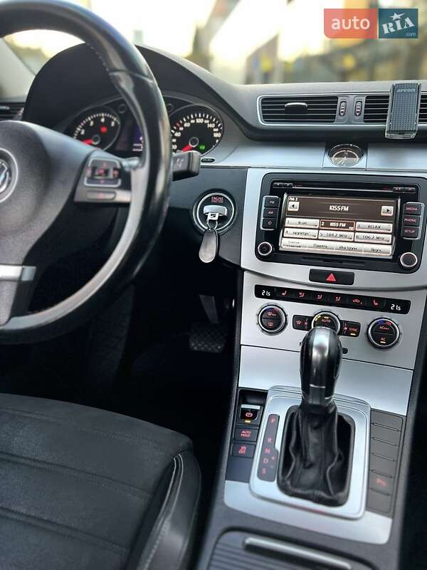 Купе Volkswagen CC / Passat CC 2012 в Кропивницком