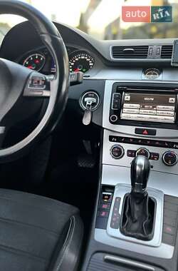 Купе Volkswagen CC / Passat CC 2012 в 