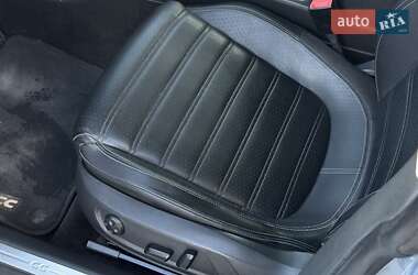 Купе Volkswagen CC / Passat CC 2012 в 