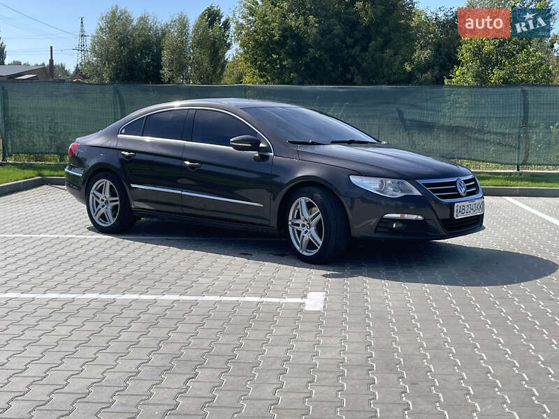 Купе Volkswagen CC / Passat CC 2010 в Вінниці