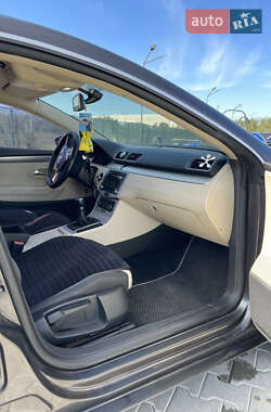 Купе Volkswagen CC / Passat CC 2010 в 