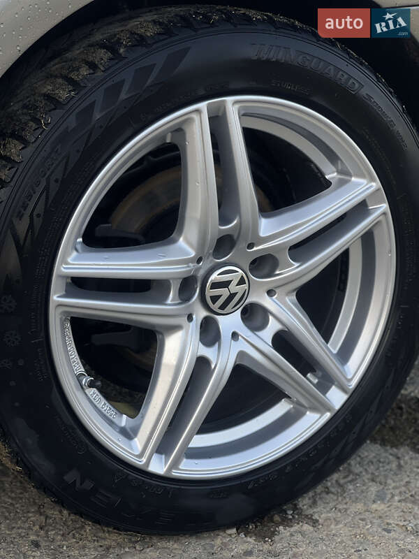 Купе Volkswagen CC / Passat CC 2010 в Калуше