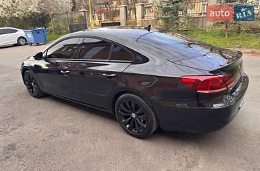 Купе Volkswagen CC / Passat CC 2014 в 