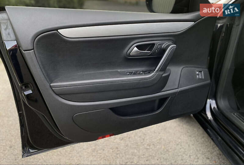 Купе Volkswagen CC / Passat CC 2014 в Ужгороде
