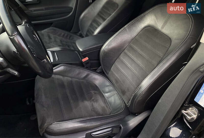 Купе Volkswagen CC / Passat CC 2014 в Ужгороде