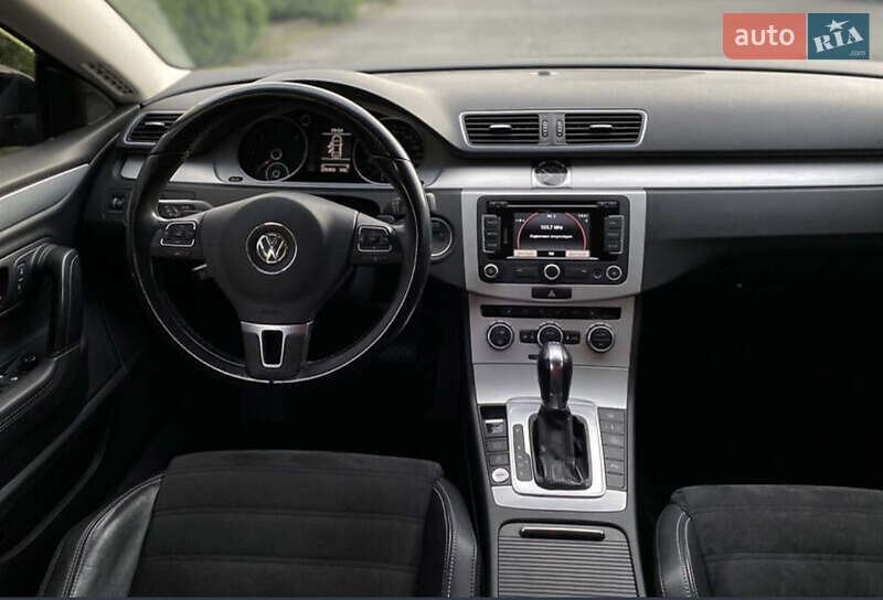 Купе Volkswagen CC / Passat CC 2014 в Ужгороде