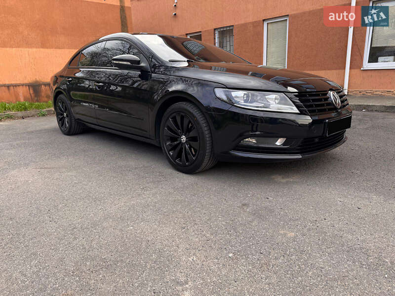 Купе Volkswagen CC / Passat CC 2014 в Ужгороде