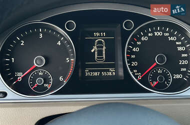 Купе Volkswagen CC / Passat CC 2013 в 