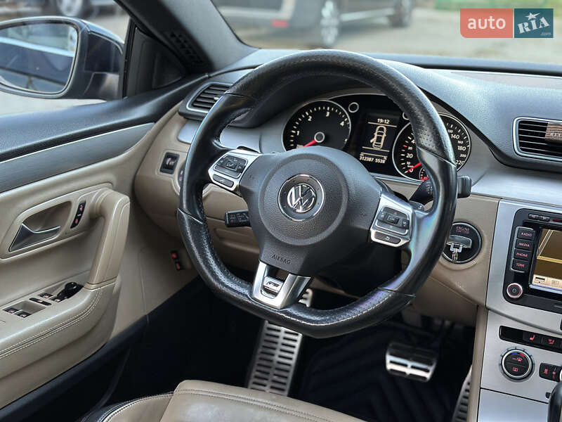 Купе Volkswagen CC / Passat CC 2013 в Ужгороде