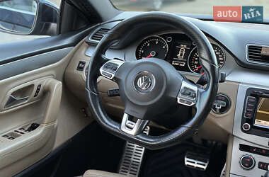 Купе Volkswagen CC / Passat CC 2013 в 