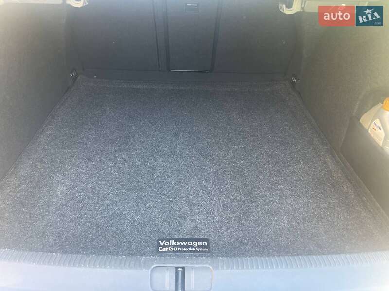 Купе Volkswagen CC / Passat CC 2013 в Киеве