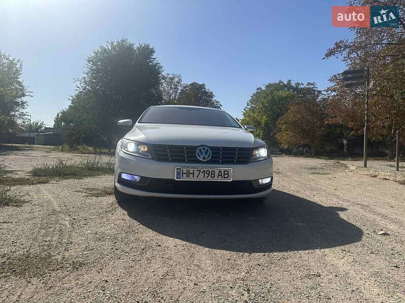 Купе Volkswagen CC / Passat CC 2012 в Херсоне